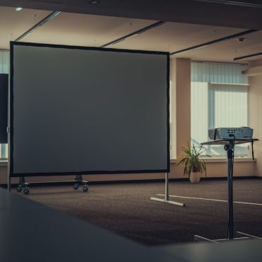 Location vidéoprojecteur à la journée à Paris
